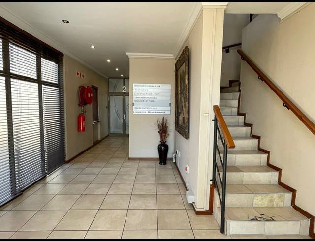 BUSINESS FOR SALE IN ELDORAIGNE